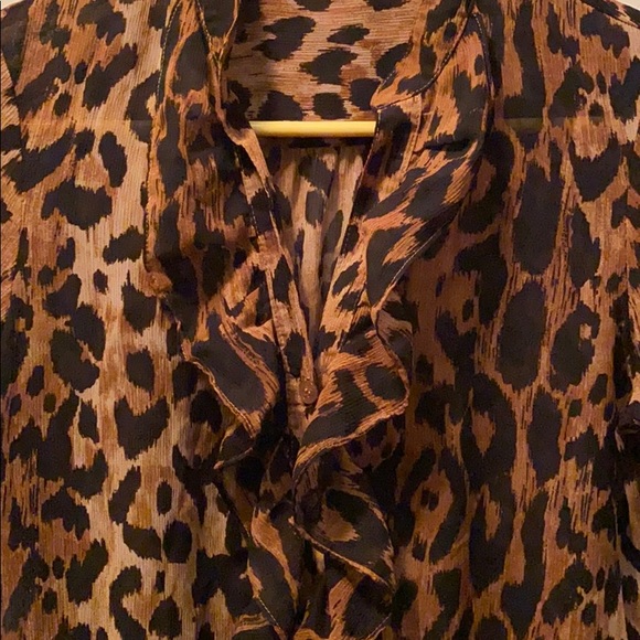 THE LIMITED LEOPARD PRINT TOP - Picture 2 of 4